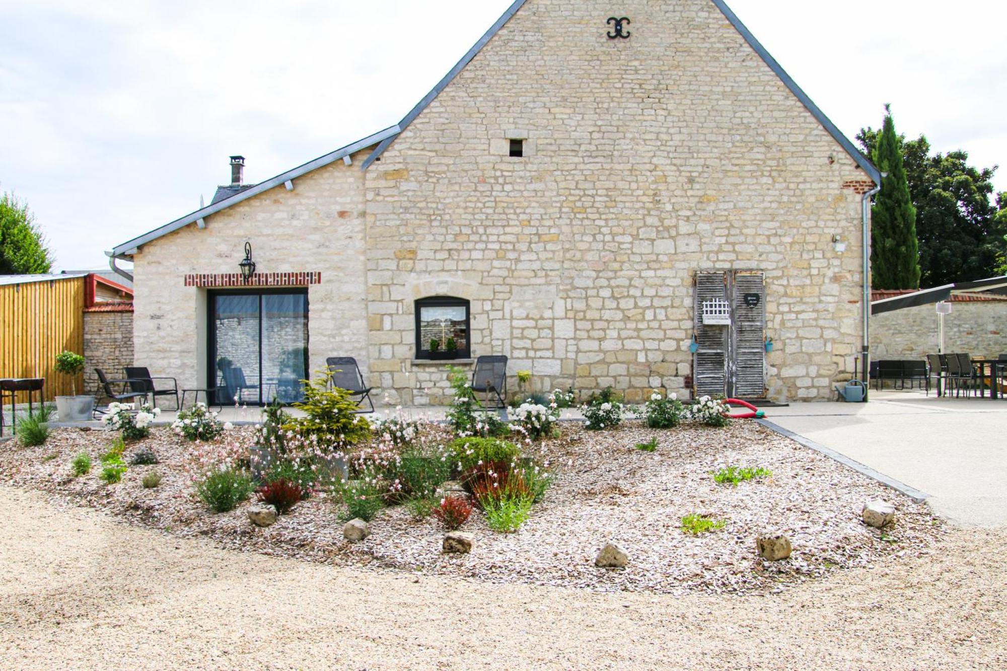Gite La Petite Ferme Clermont-les-Fermes Екстериор снимка
